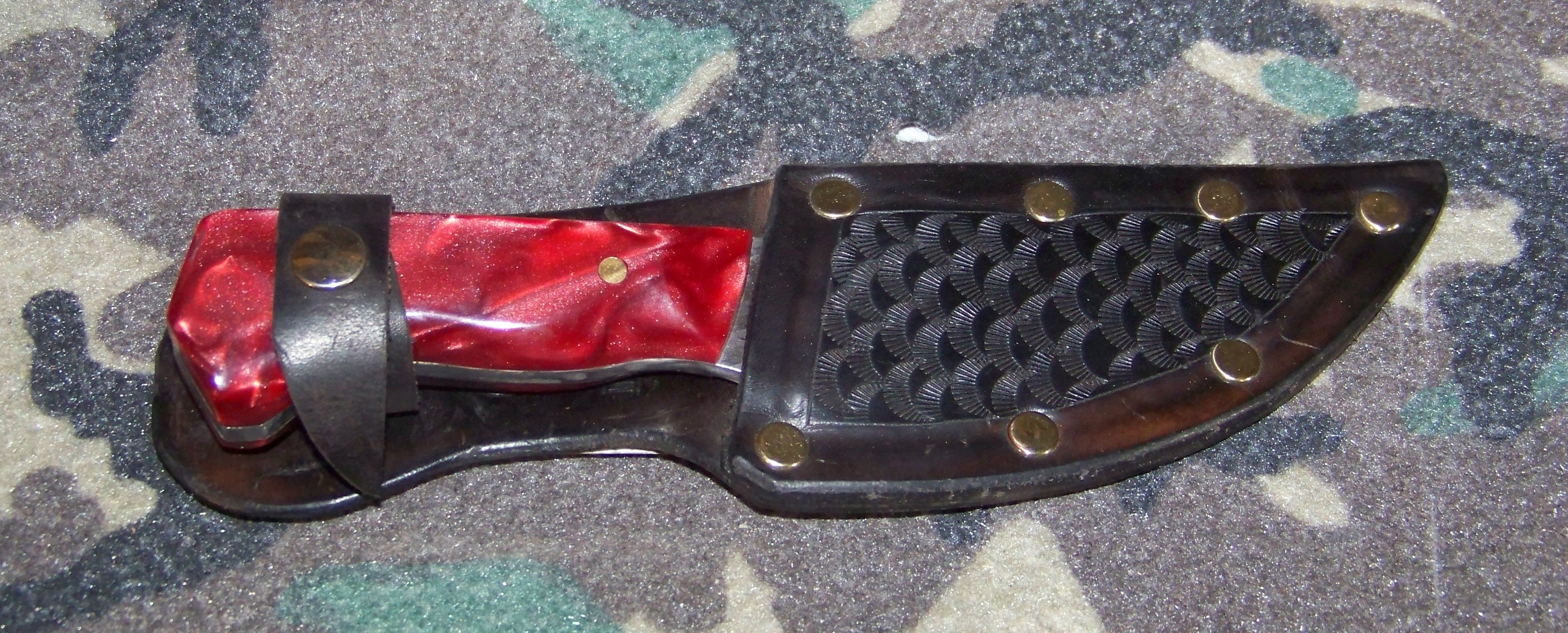 Hand Forged Knife: Custom Twist Damascus EDC